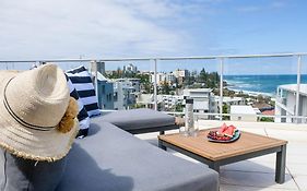 Hamptons Style Penthouse At Kings Beach